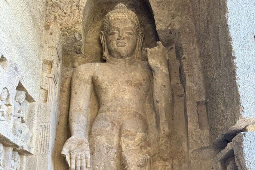 The Kanheri Caves are a group of 109 Buddhist rock-cut monuments located within the Sanjay Gandhi National Park in Mumbai, Maharashtra. These caves date from the 1st century BCE to the 10th century CE