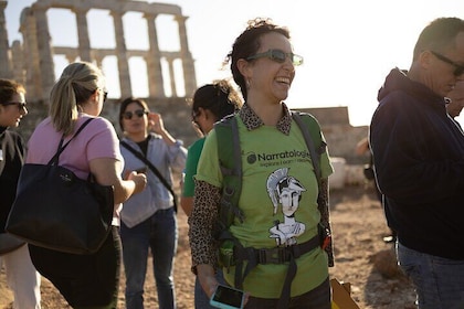 Sounio and Lake Vouliagmeni Private Return with Treasure Hunt