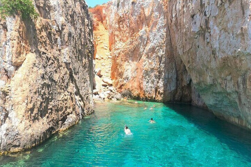 Astypalaia Private Daily Cruise to 6 Beaches with Speed Boat