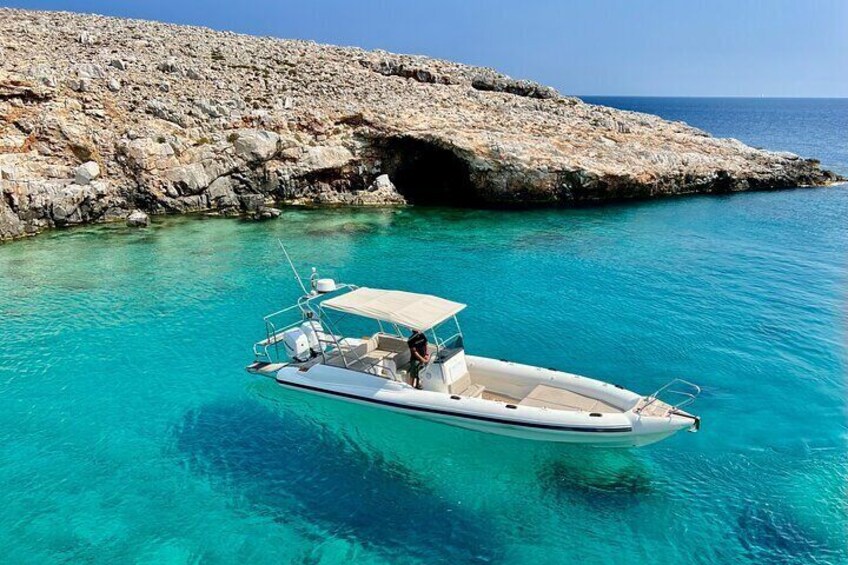 Astypalaia Private Daily Cruise to 6 Beaches with Speed Boat