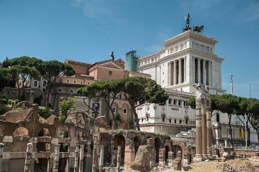 Colosseum Roman Forum palatine hill entrance 