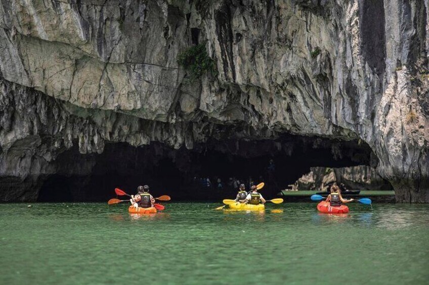Hercules Premium Cruise Scenic Halong Bay Tour with Buffet Lunch