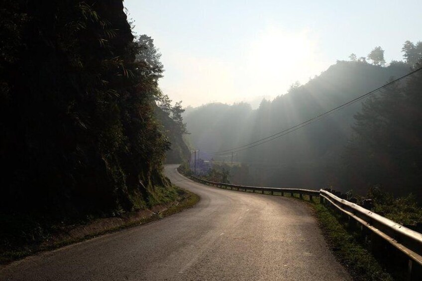 road to Nghia Lo