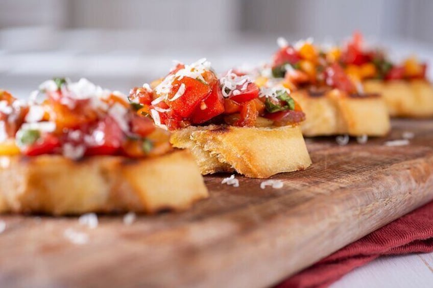 Artisan Italian Pasta Class in Chicago (Includes 3-Course Meal)