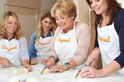 Clase de Pasta Italiana Artesana en Chicago (Incluye Comida de 3 Platos)