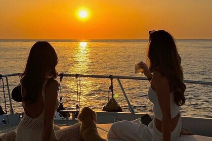 Cartagena Bay-tur med solnedgang, musik og åben bar