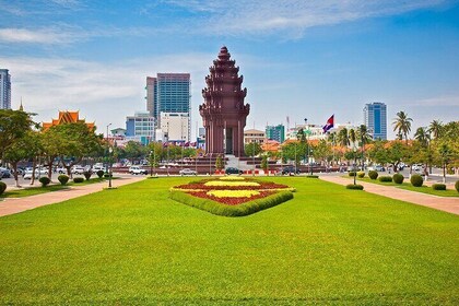 Ho Chi Minh City Bus Tour Experience