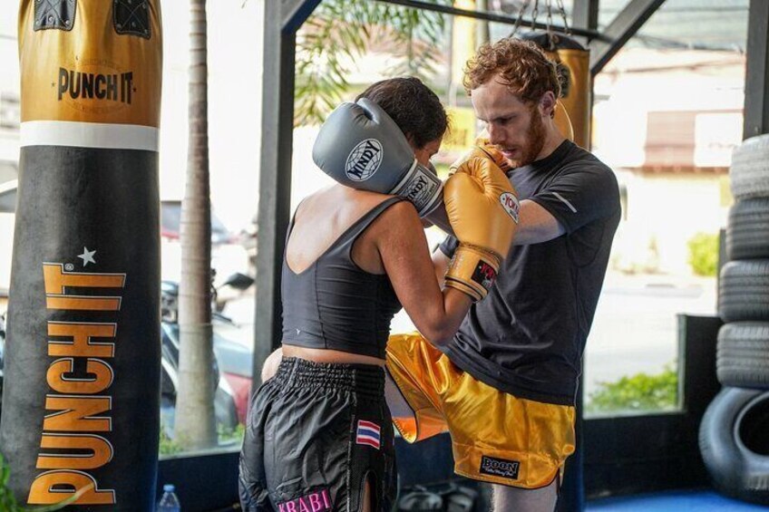 Training Beginner Muay Thai in Koh Samui with Pro Fighters