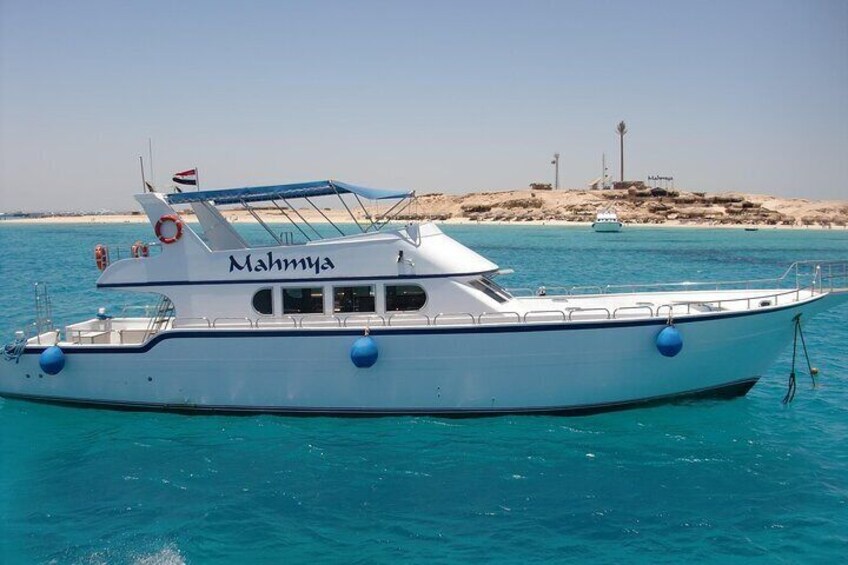 Mahmya Island from Soma Bay