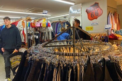 Tokio : Tour Vintage, Música & Comida en Shimokitazawa con un Local