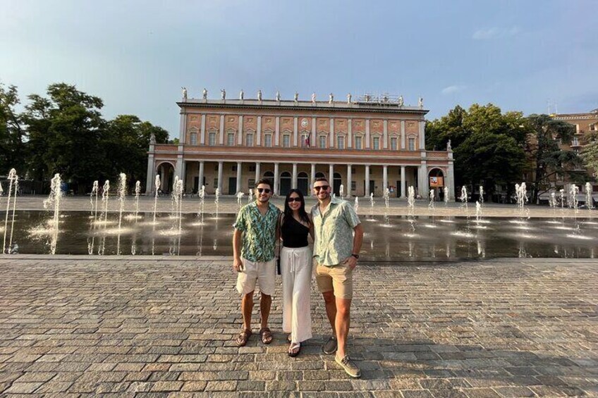 Piazza della Vittoria with the Valli Opera Theatre