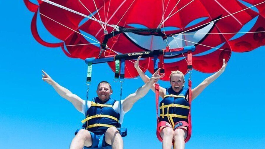 Semi-Submarine Tour with Parasailing Experience from Hurghada