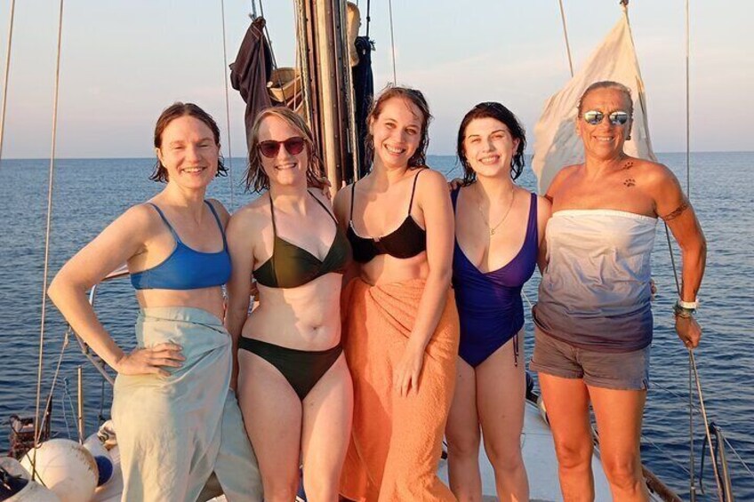 Plemmirio Sailing Tour from Ortigia with Snorkeling 