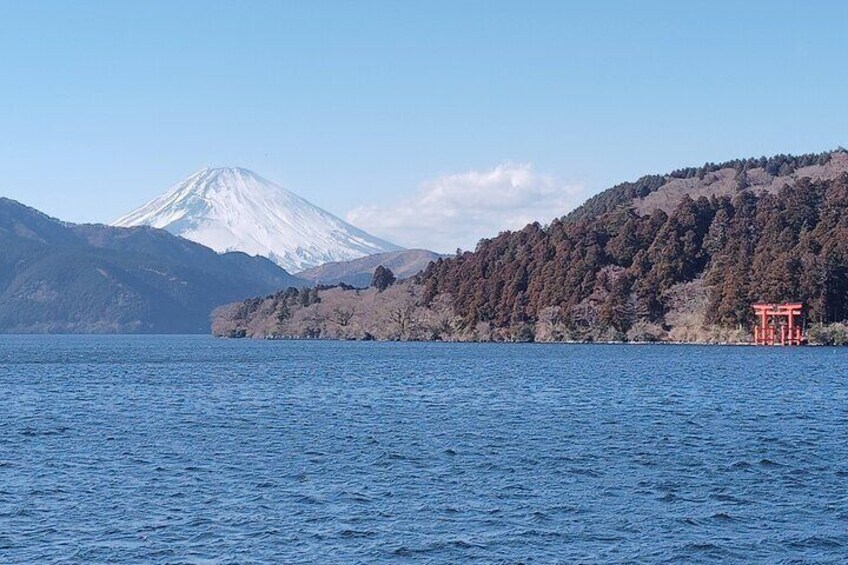 Hakone Scenic Adventure Nature and Tranquil Journey