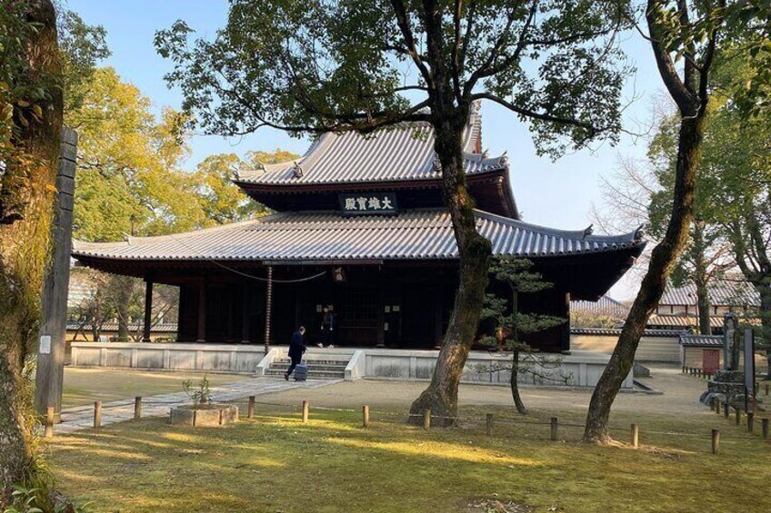Exploring Hakata: Temples Shrines and Scenic Treasures