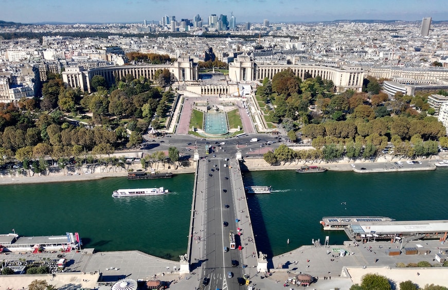 Guided Eiffel Tower Climb: Optional Upgrade to Summit