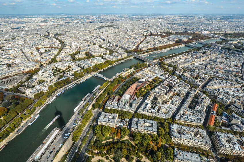 Guided Eiffel Tower Climb: Optional Upgrade to Summit