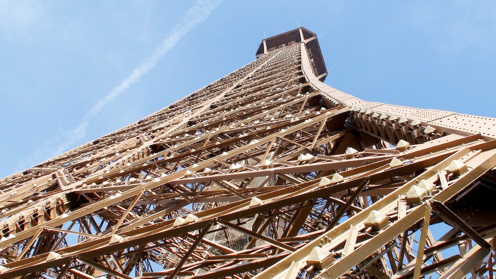 Guided Eiffel Tower Climb: Optional Upgrade to Summit