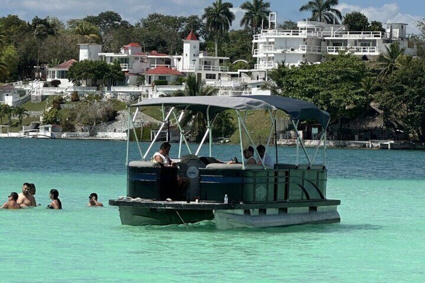 Pontoon Tour of the 7 Color Lagoon