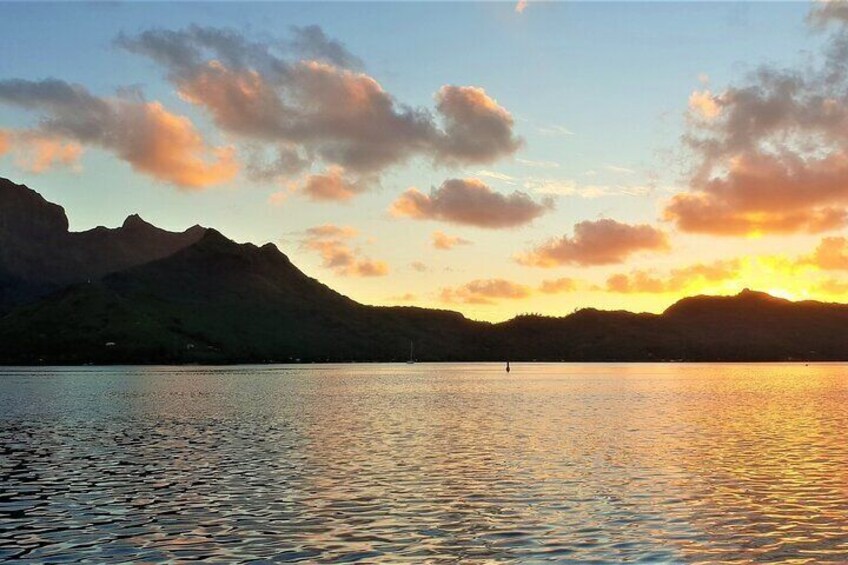 Bora Bora Luxury Private Sunset Cruise