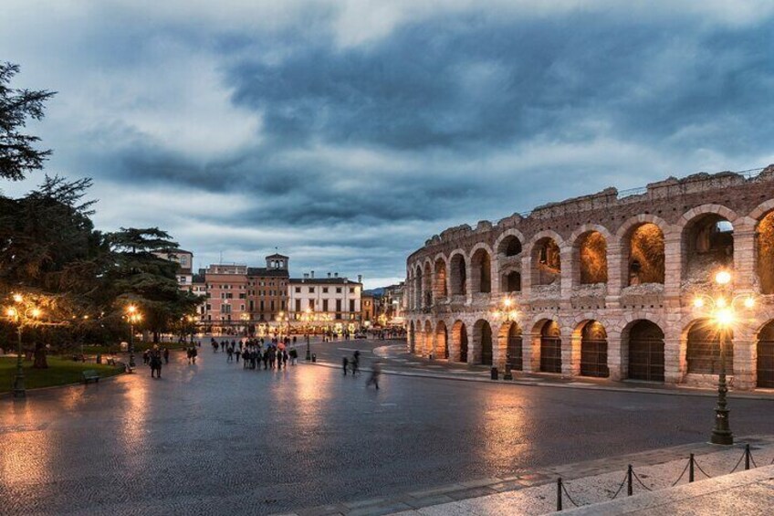 Verona Highlights: Arena and Juliet House Private Walking Tour