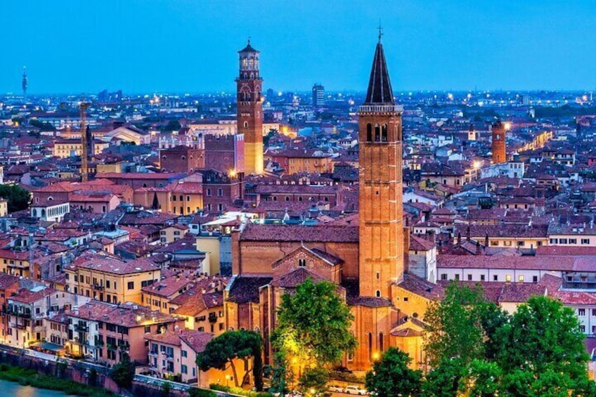 Verona Highlights: Arena and Juliet House Private Walking Tour