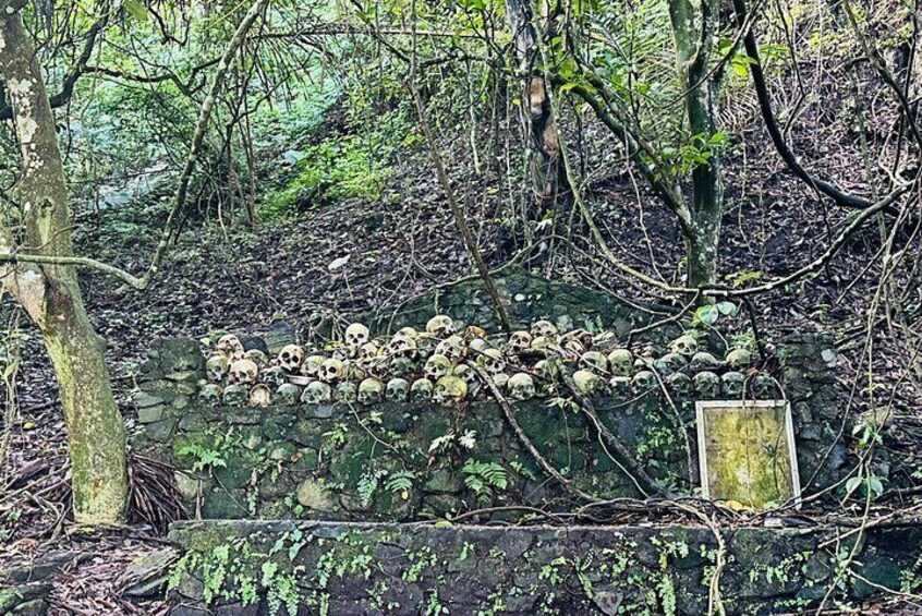 The skull at Terunyan Cemetery 