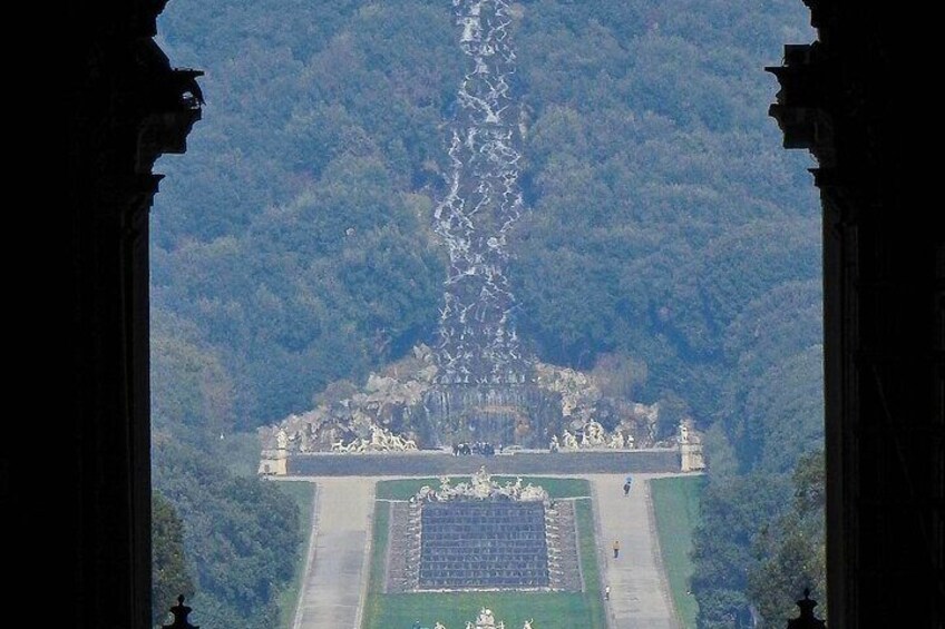 Private Tour Royal Palace Of Caserta Pizza and Clothing Purchases