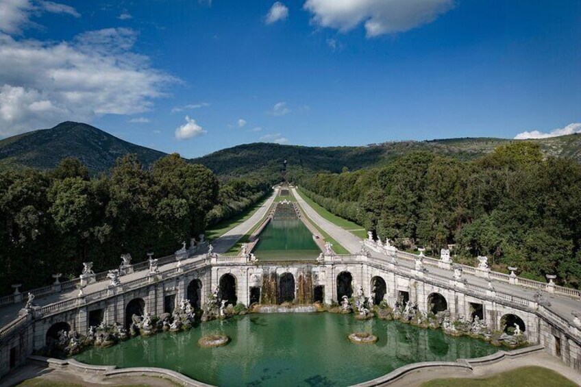  Private Tour Royal Palace Of Caserta Pizza and Clothing Purchases