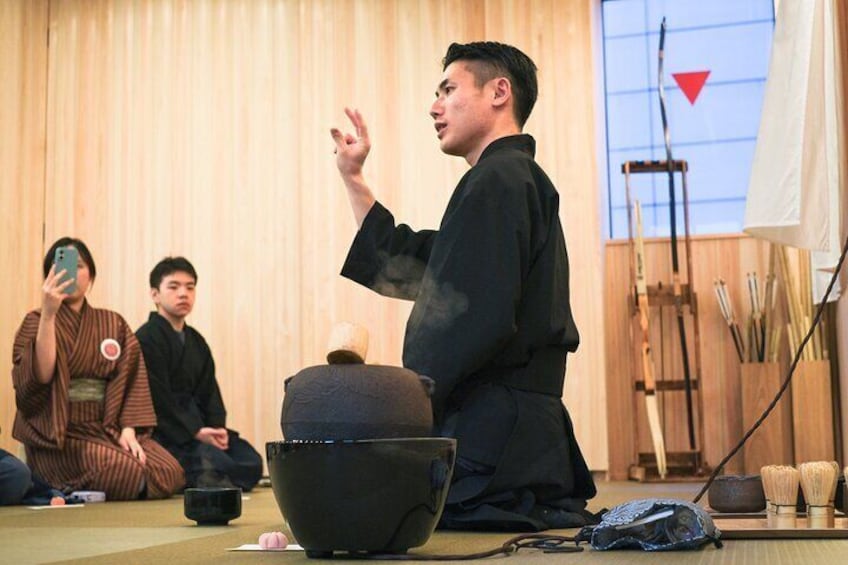 Tea Ceremony & Japanese Sweets Experience in Kimono