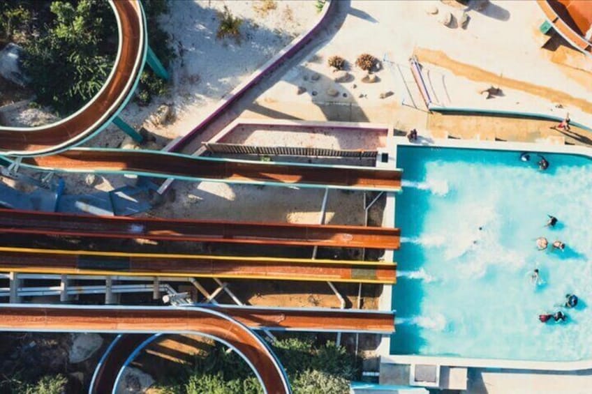 Explore Aruba Bus Tour and Waterpark Adventure