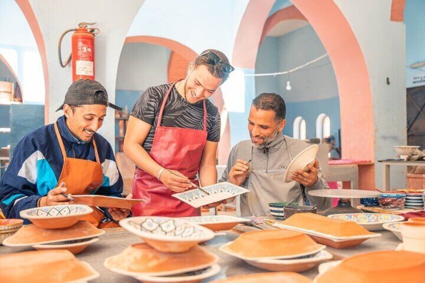 Safi Pottery Workshop, Museum Tour & Kaâk Tasting with Tea