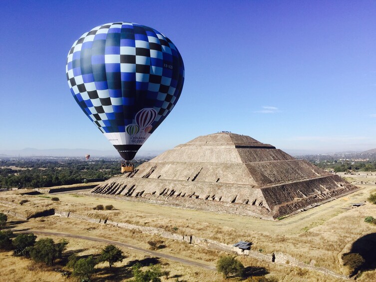 Turitour Discover the Amazing Pyramids of Teotihuacán