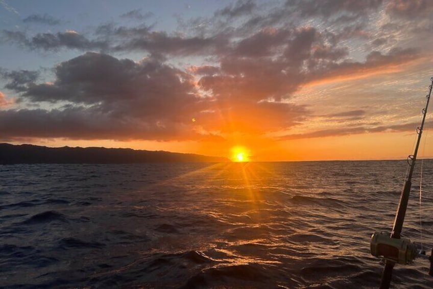 Sunset Cruise in the North Shore of Oahu on Finnatic