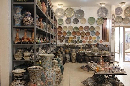 Shopping and Factory Tour of Pottery and Zellige Mosaics in Fes