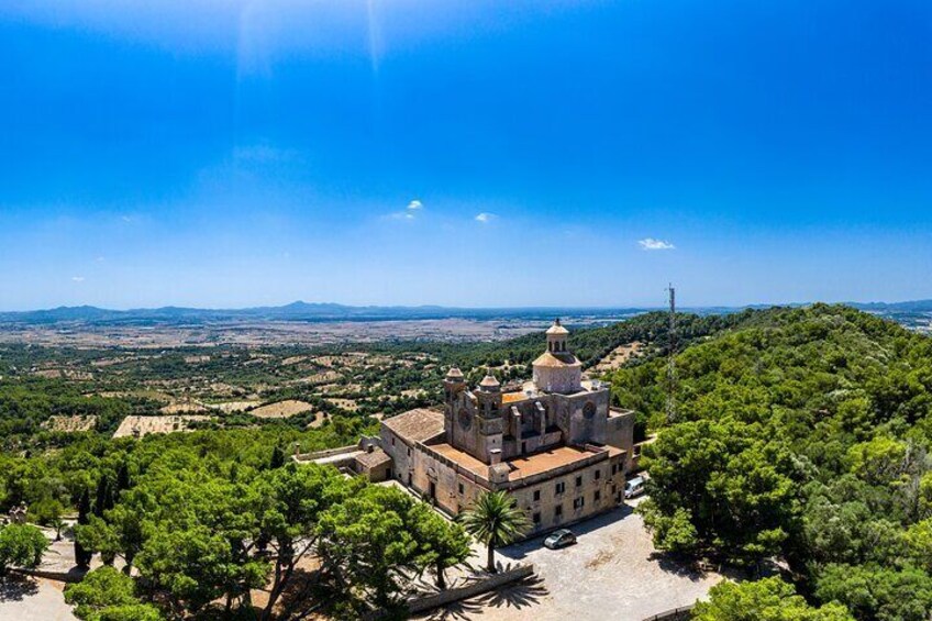 360º views and curious History in Bonany Hermitage