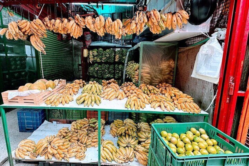 Paloquemao Fruit Tour