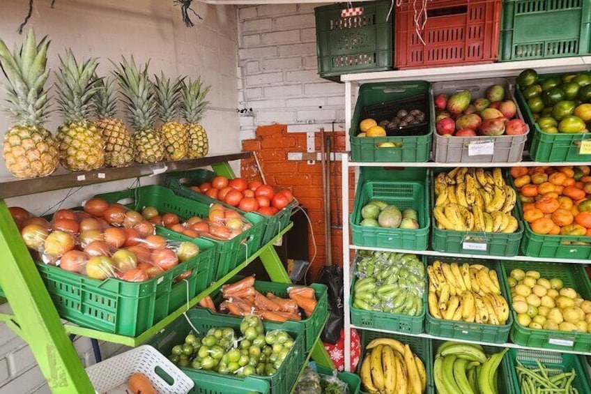 Paloquemao Fruit Tour