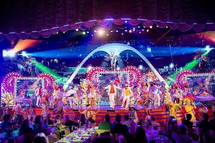Abendessen und Show bei der offiziellen Roxy Dinner Show – Rio de Janeiro
