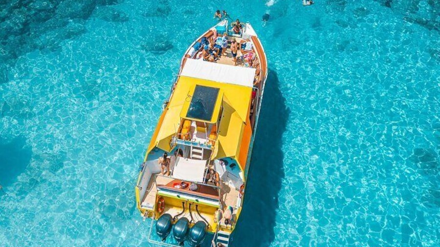 Yellow Boat Cruises: Morning Family Blue Lagoon & Turtle Cruise