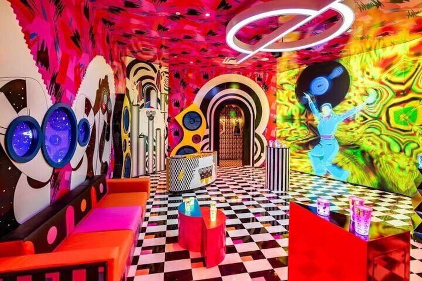 Meow Wolf's Radio Tave