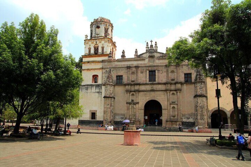 Frida Kahlo's Mexico City Smartphone Guided Walking Tour