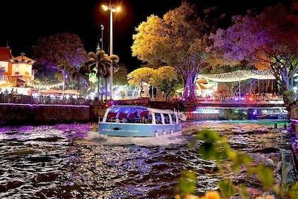 "Malacca After Dark : Una aventura nocturna a través de la historia"