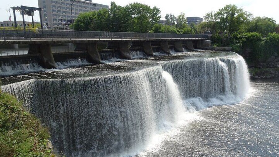 Ottawa Rideau River self guided walking tour and scavenger hunt