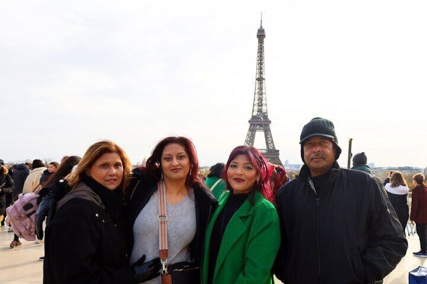 Visit Trocadéro with us, where you'll capture breathtaking views of the Eiffel Tower.