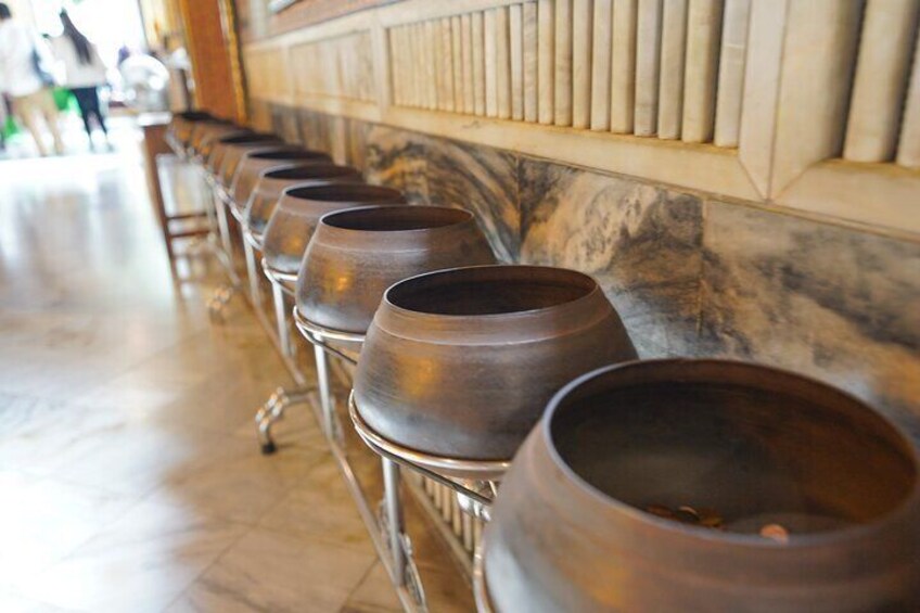 Bangkok Wat Pho & Flower Market Historical Walking Tour