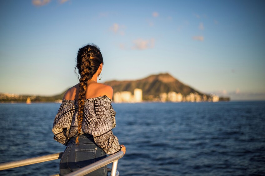 Waikiki Booze Cruise & Sunset Party Boat with Live DJ 
