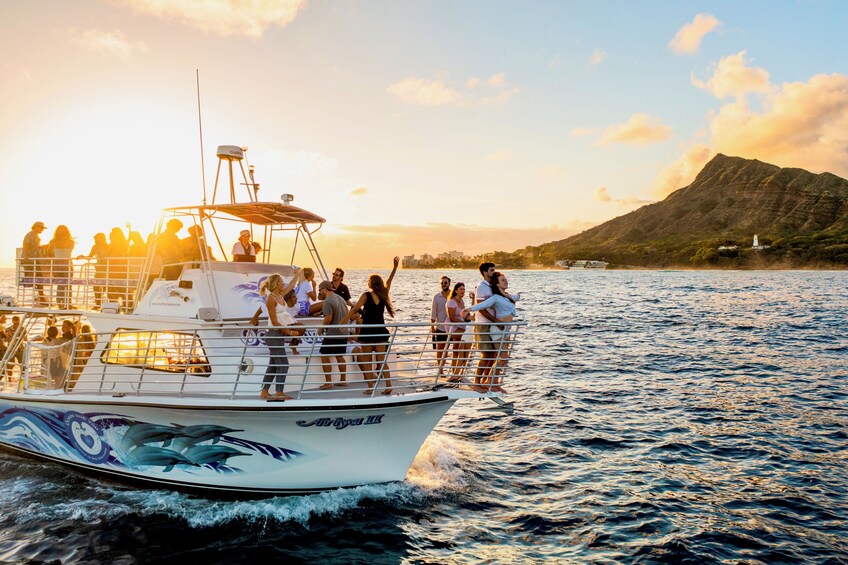 Waikiki Booze Cruise & Sunset Party Boat with Live DJ 
