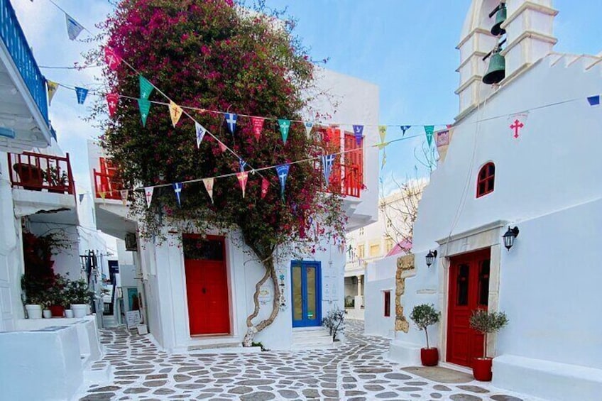 Mykonos' Old Town: A Self-Guided Audio Tour
