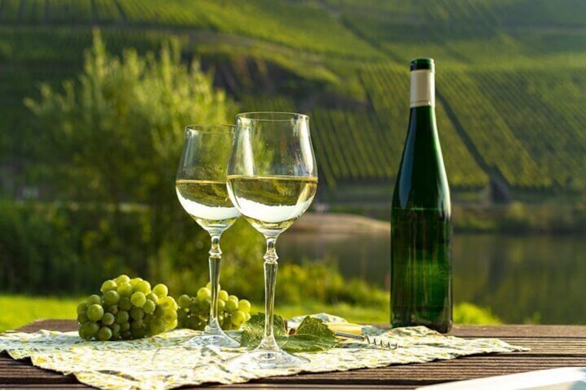German Wine Tasting Tour at the Best Wine Bars in Berlin
